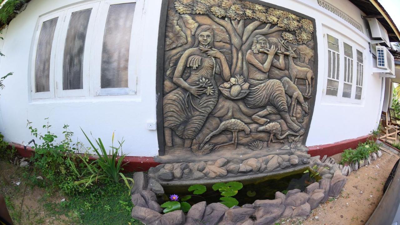 Suriya Ocean Villa Wadduwa Bagian luar foto